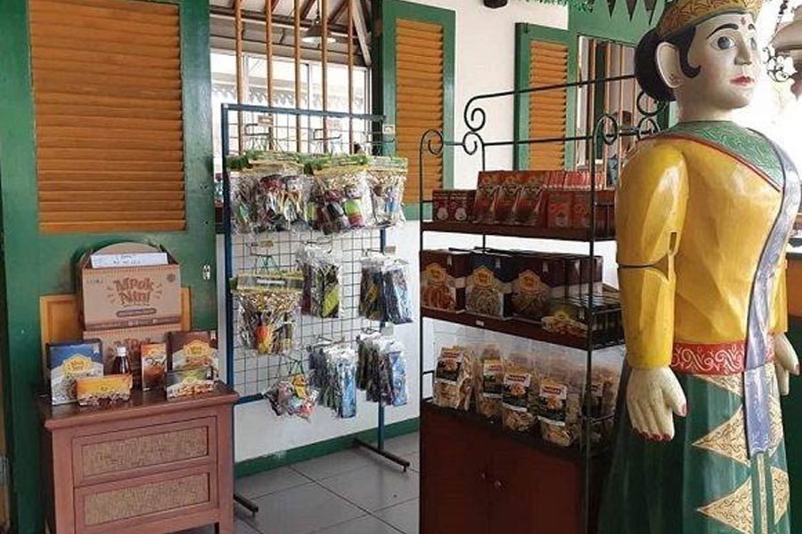 Pusat Oleh-oleh Mpok Nini