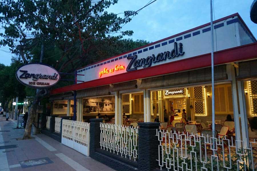 Es Krim Zangarandi Surabaya