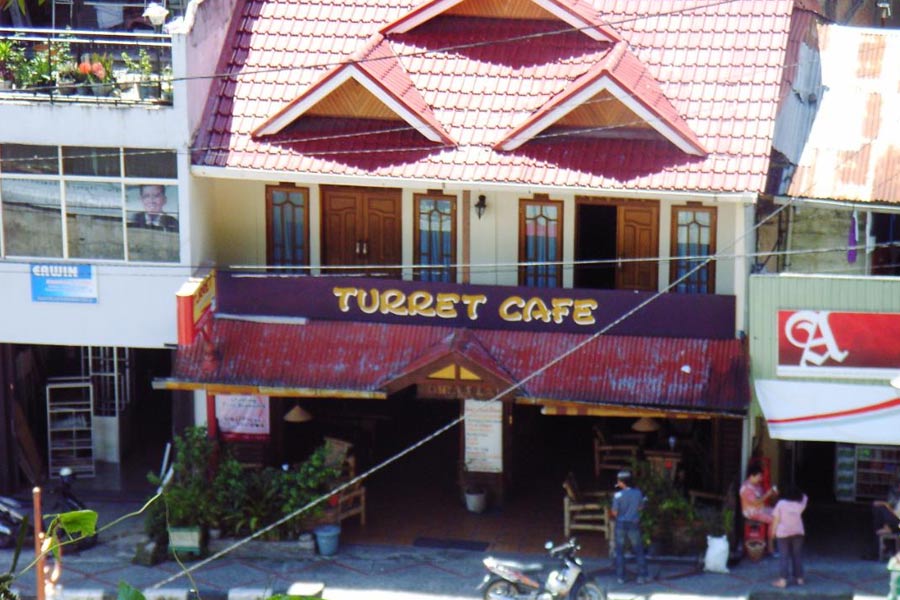 Turret Cafe Tempat Makan di Bukittinggi