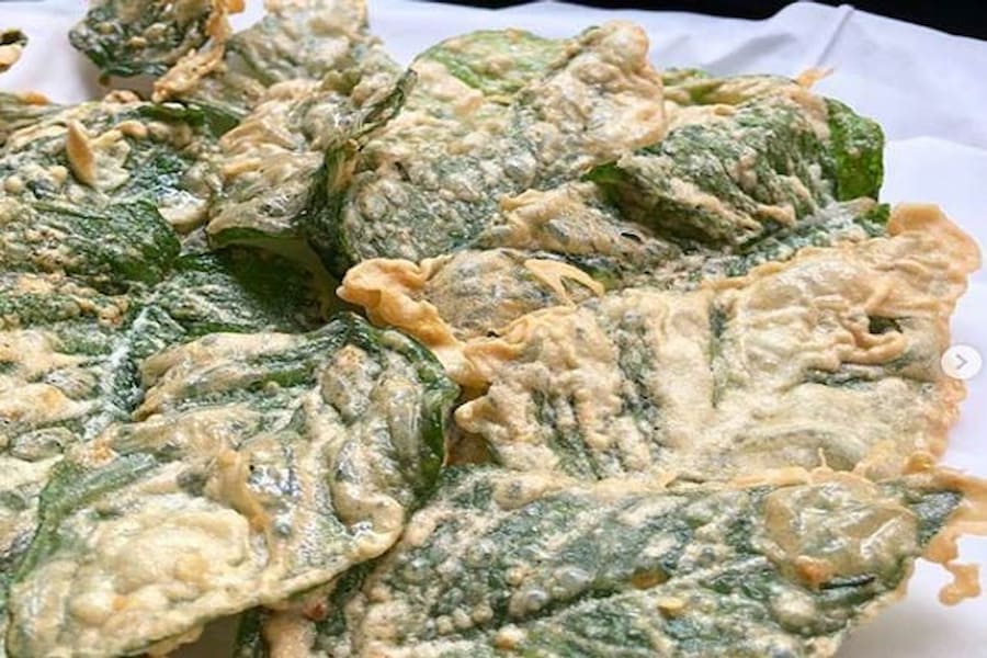 peyek bayam