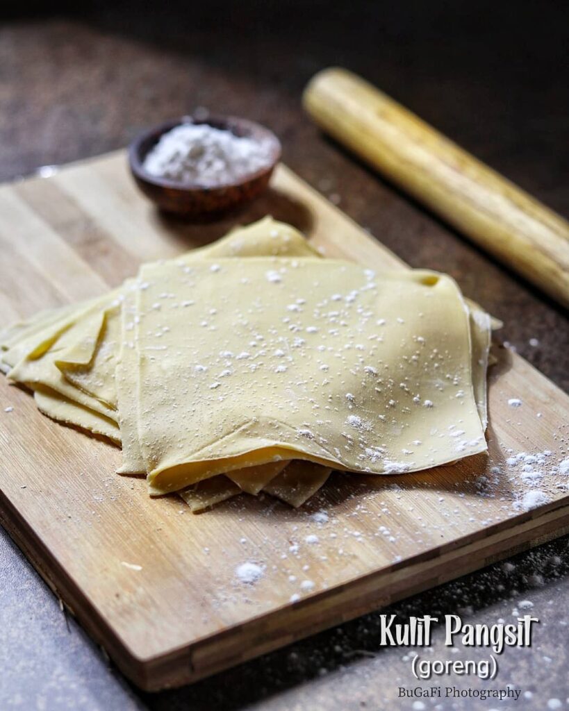 Cara Membuat Kulit Pangsit Homemade (sumber: @bundogafi on Instagram)