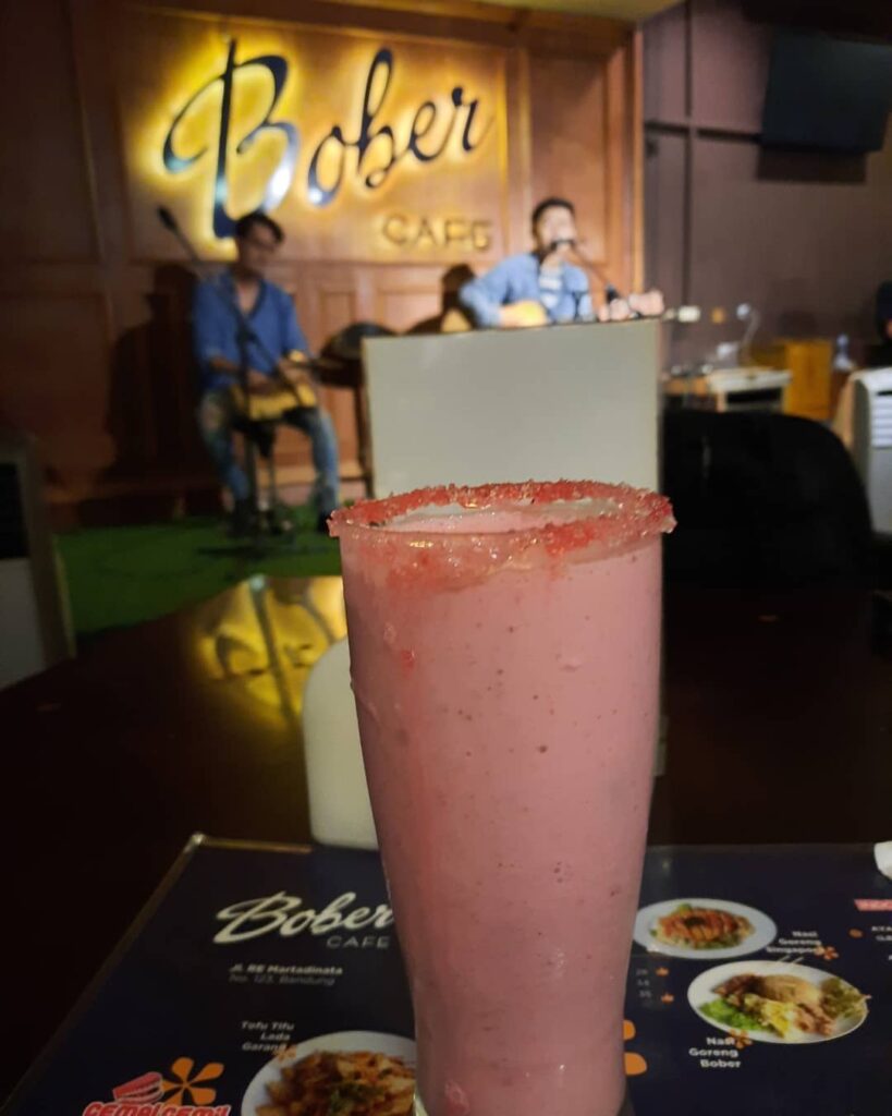 Bober Cafe (sumber: @winduradityo on Instagram)