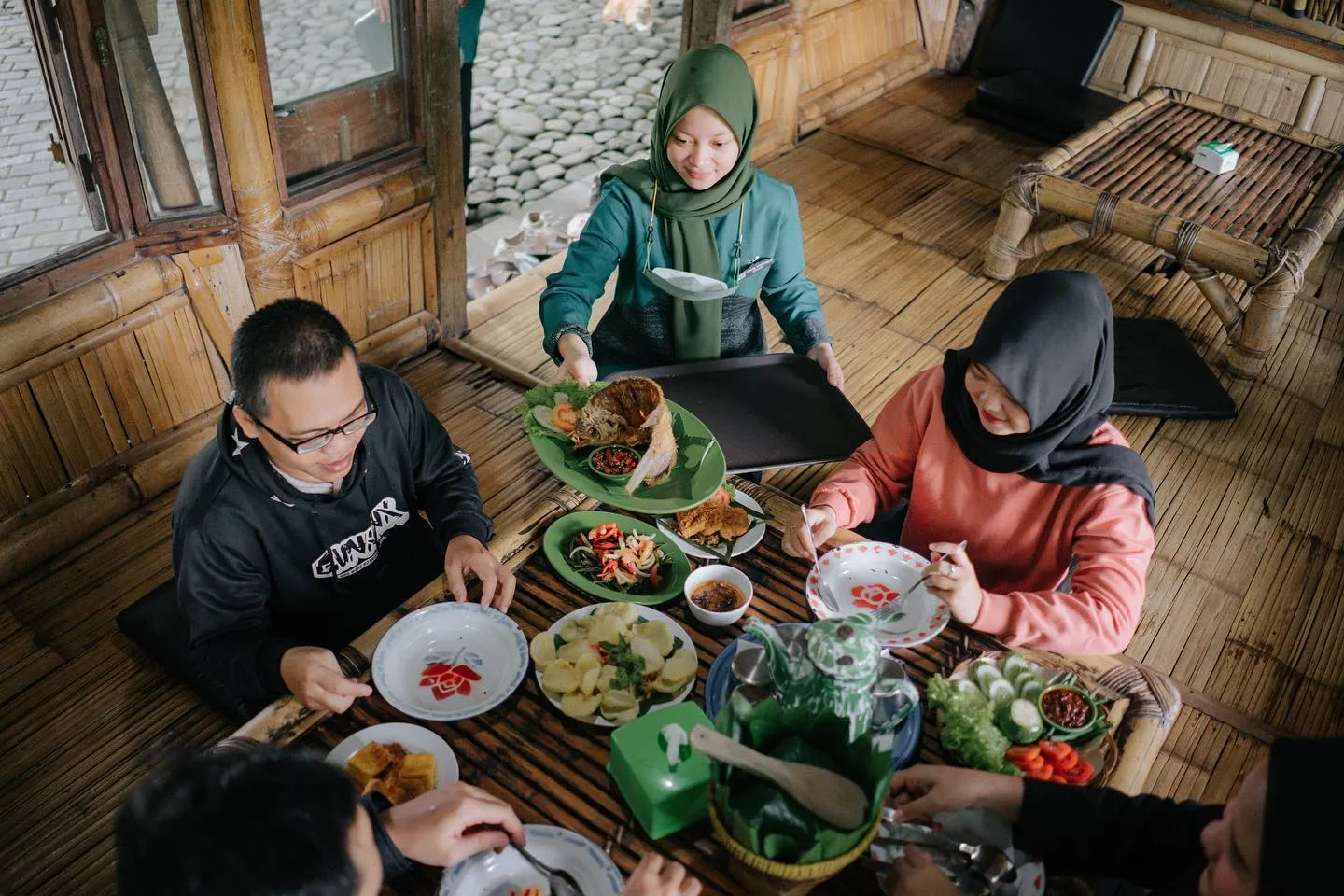 Tempat Makan di Sentul (sumber: @bukitairresto on Instagram)