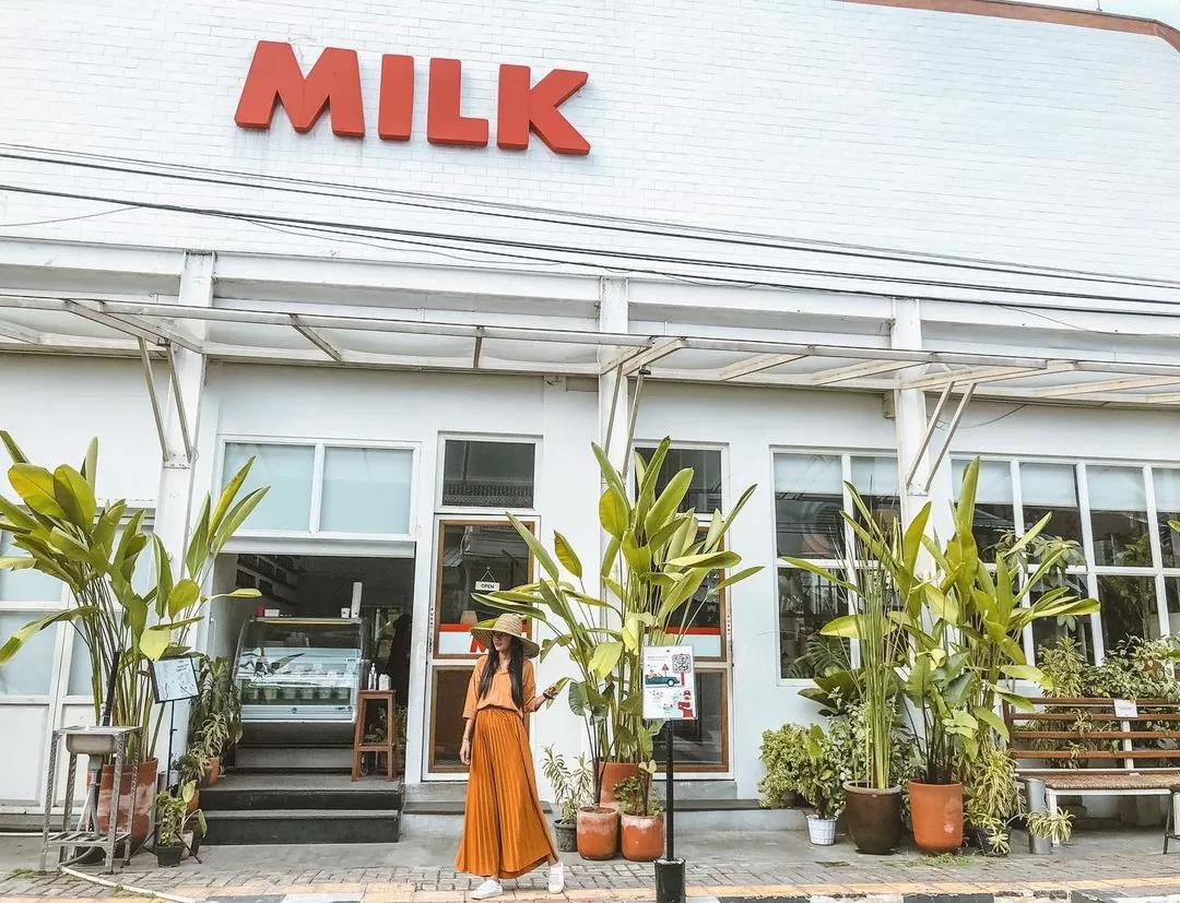 Milk by Artemi (sumber: @lordcicil on Instagram)