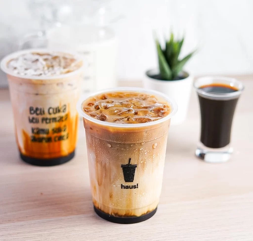 Es Kopi Susu Gula Aren Macchiato (Sumber: Instagram)