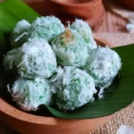 Klepon (Sumber: @laila_umi on Instagram)