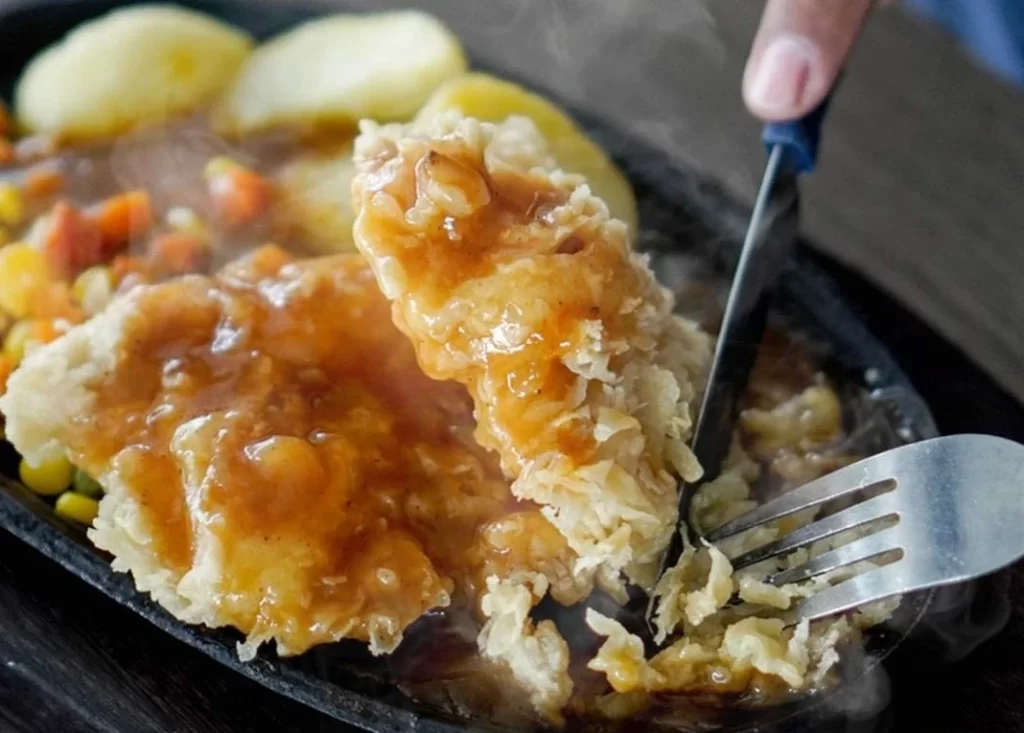 Lezatnya Steak Moen Moen Harga Merakyat (Sumber_ Instagram)