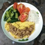 Omelet Jamur (@etty.nuzula on Instagram)