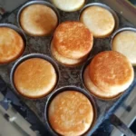 Wingko Babat dengan Susu Kental Manis (Sumber: @monica.harijati on Instagram)